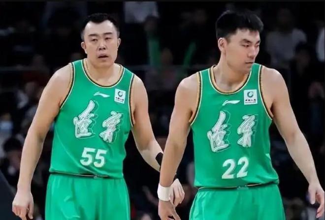 辽宁男篮被横扫出局，功勋老将韩德君或退役回归家庭