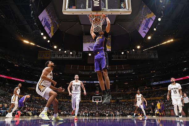 NBA 季后赛：森林狼 116 比 113 胜湖人，海斯出场表现及困境