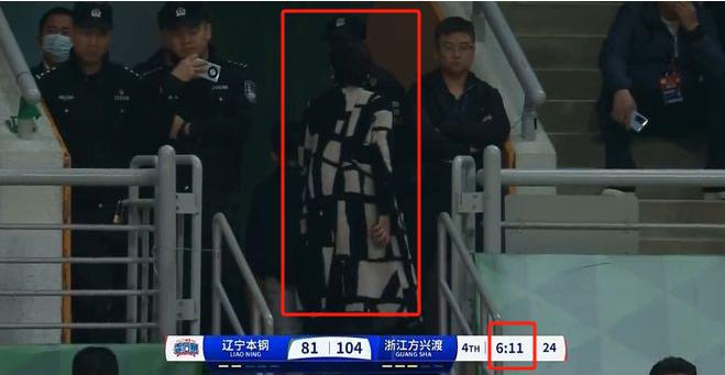辽宁队半决赛被广厦横扫无缘争冠，赛场内外诸多令人唏嘘瞬间