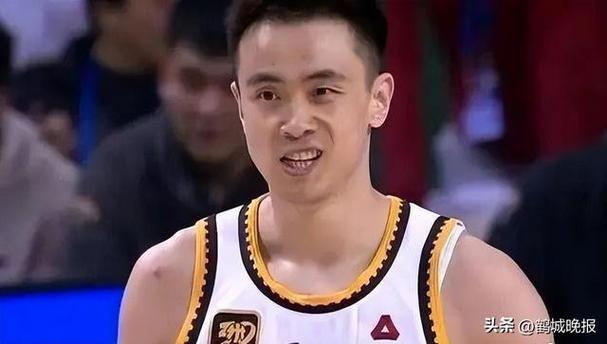 辽宁男篮0-3被淘汰王朝落幕 面临重建及赵继伟合同隐患