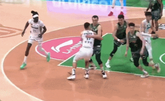 3-0！广厦横扫辽宁进总决赛，张镇麟低迷因伤病状态大打折扣