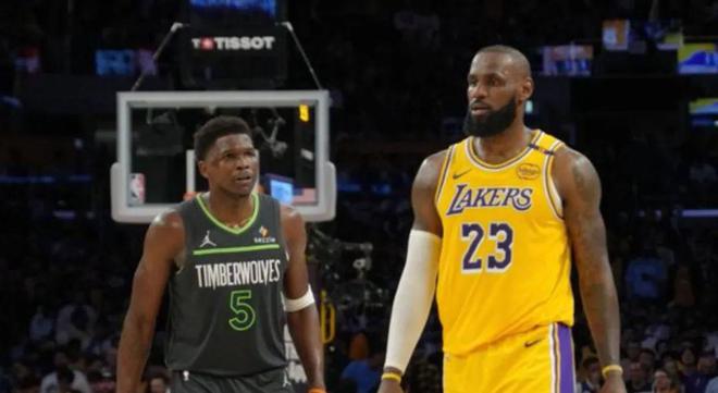 湖人季后赛首轮出局后，詹姆斯是否再战NBA引热议