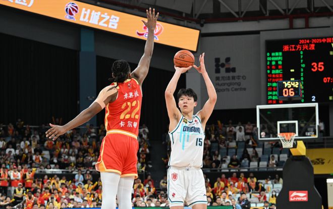 广厦季后赛遇真正困难是青岛，胡金秋爆发助其胜辽宁