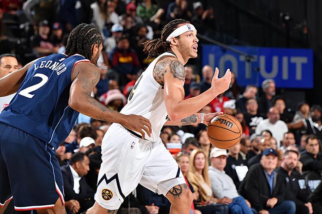 NBA 季后赛快船胜掘金 3 比 3 平 将迎抢七大战 阿隆 - 戈登表现稳定