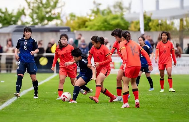 北京时间5月3日晚欧足联发展杯邀请赛中国U16大区女足选拔队战况