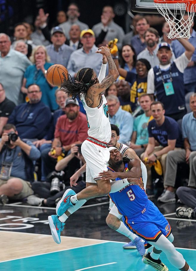 NBA季后赛首轮尾声：狂胜破纪录却未服众，东西部赛区竞争态势迥异