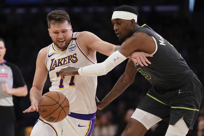 NBA季后赛G2前森林狼主帅芬奇谈对抗尺度太夸张破坏比赛节奏