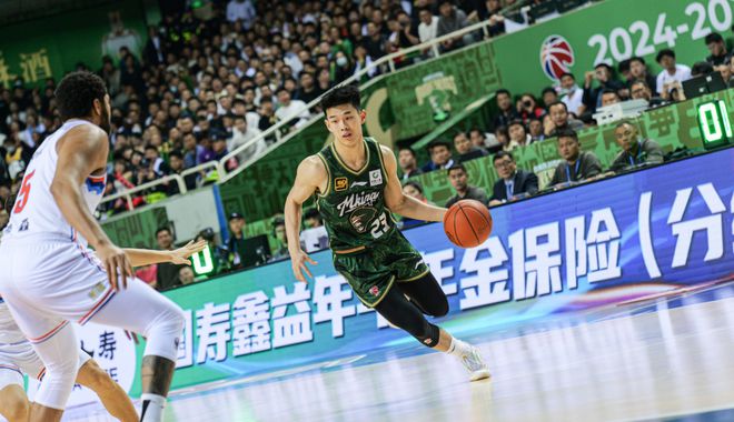 林葳赴美特训准备NBA选秀，进选概率极低且行程安排复杂