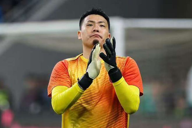 国足18强赛生死战在即，下月王大雷或让出首发门将之位