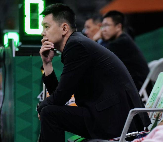 CBA 季后赛：辽宁男篮 0-3 被横扫出局，杨鸣谈止步四强原因