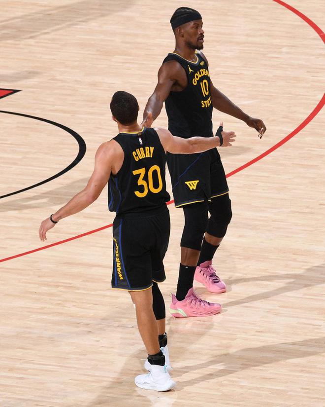 5月5日NBA季后赛首轮：勇士黑七淘汰火箭，将战森林狼