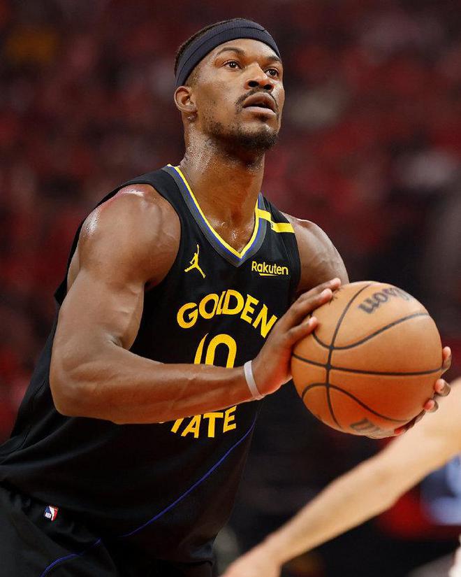 5月5日NBA季后赛最佳阵容揭晓：希尔德巴特勒等闪耀赛场
