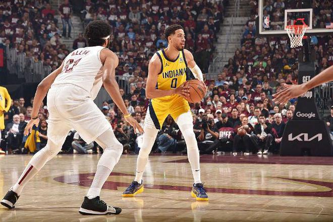 5月5日NBA季后赛最佳阵容揭晓：希尔德巴特勒等闪耀赛场