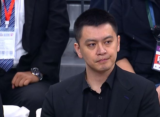 带辽宁队5年四次进总决赛一次三连冠，为何杨鸣还被喊下课？