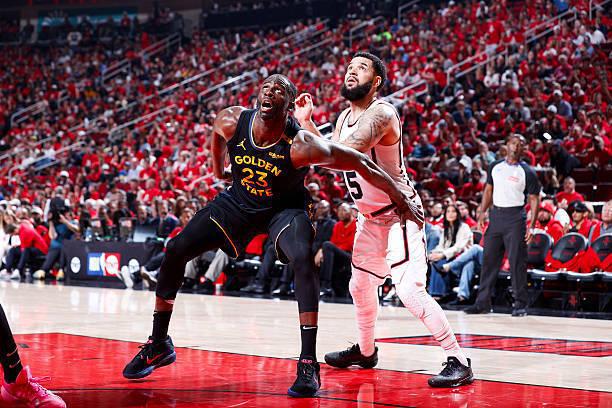 NBA 季后赛：勇士胜火箭晋级，追梦格林表现令人刮目相看