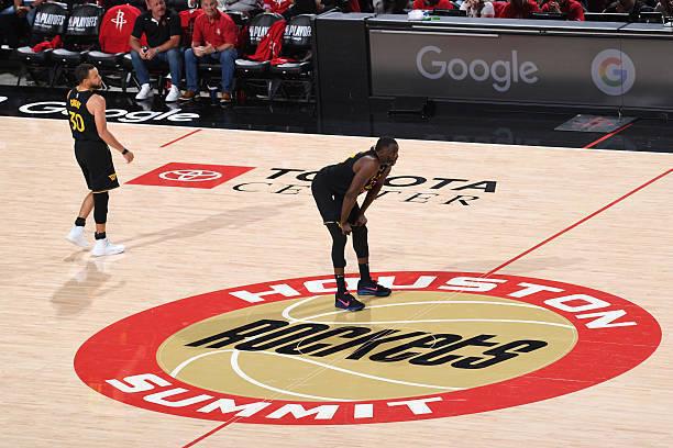 NBA 季后赛：勇士胜火箭晋级，追梦格林表现令人刮目相看