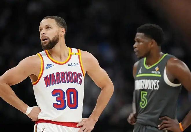 NBA 季后赛西部次轮狼勇大战 5 月 7 日开打，杨毅曾预测森林狼淘汰勇士
