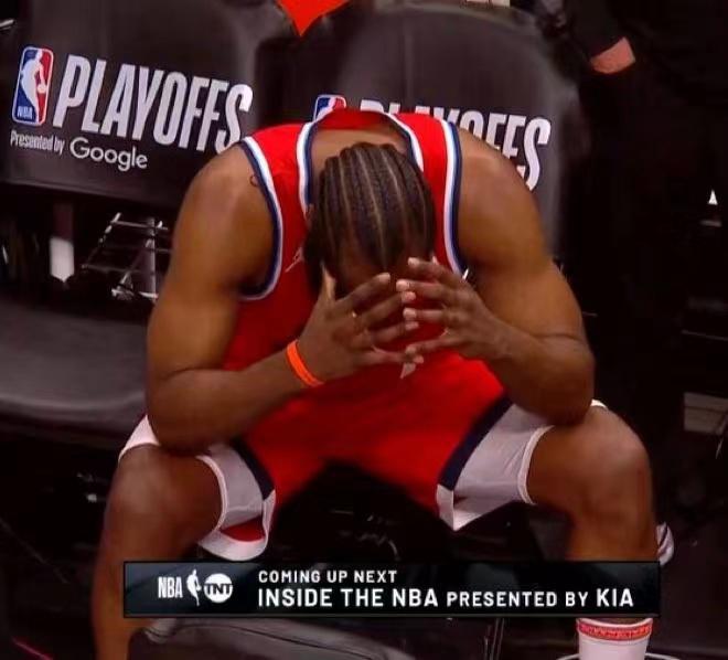 NBA 季后赛西部首轮第 7 场生死战：勇士客场挑战火箭战况激烈