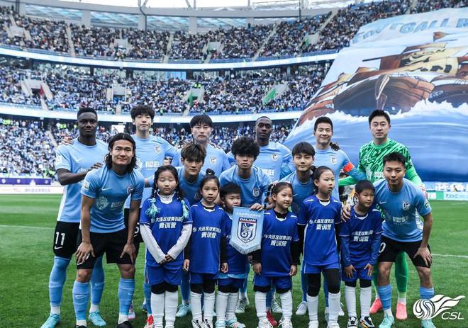 大连英博主场0-2负北京国安，三中卫体系演练因人员短板效果待察