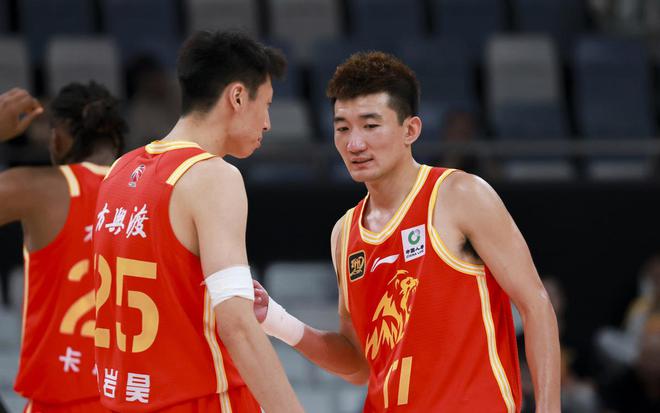 CBA 决赛前瞻：北京与广厦争霸，外援成看点，冠军归属难测