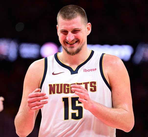 5月6日NBA季后赛战况：尼克斯险胜凯尔特人，掘金险胜雷霆