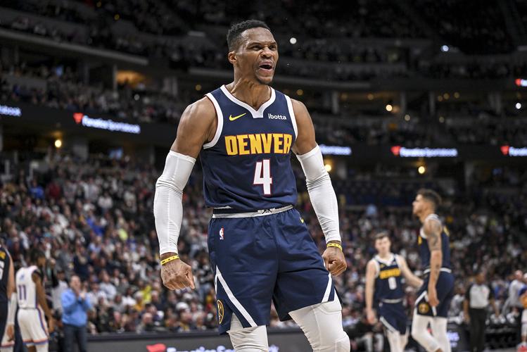 NBA季后赛西部次轮：雷霆主场激战掘金，亚历山大出色仍难阻失利