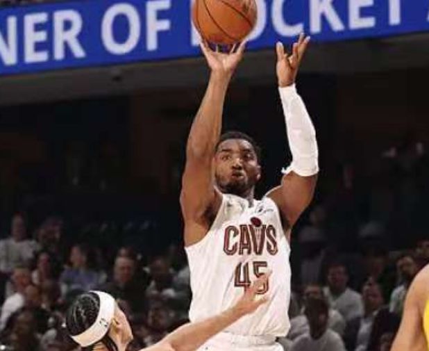 5月7日NBA季后赛步行者120-119险胜骑士 总比分2-0领先