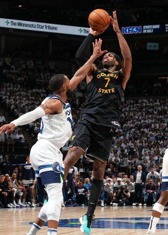 5月7日NBA季后赛西部半决赛：森林狼主场迎勇士，库里伤退勇士开门红