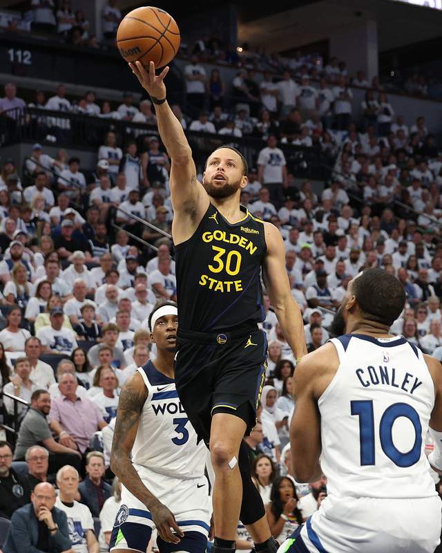 北京时间5月7日NBA半决赛：库里伤退勇士胜，新历史诞生