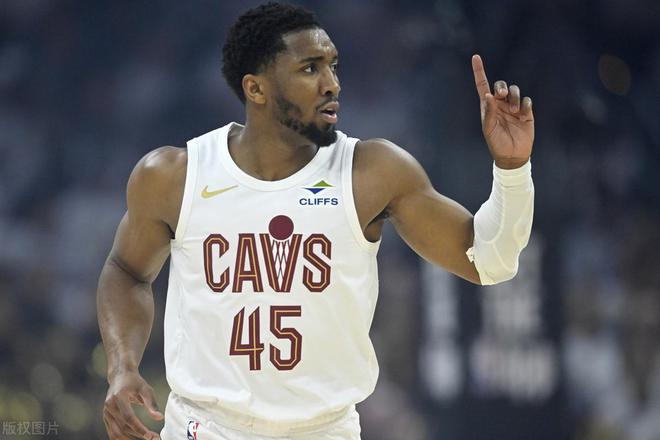 今日NBA仅2场季后赛，追梦表现出色生涯助攻破千成焦点