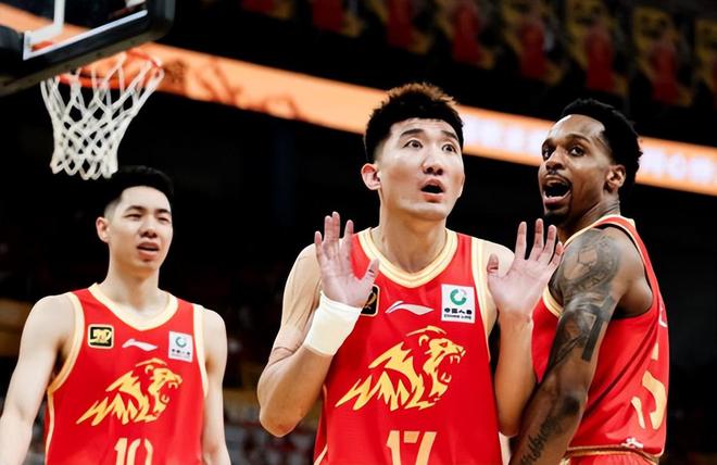 CBA总决赛G1爆冷！广厦男篮主场领先被逆转，苏群点出输球命门