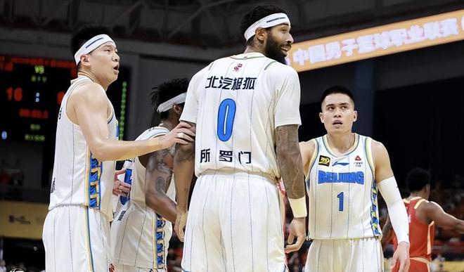 CBA总决赛G1爆冷！广厦男篮主场领先被逆转，苏群点出输球命门
