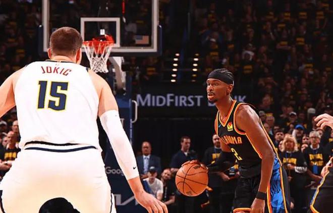 NBA 季后赛激战正酣，本赛季各单项奖揭晓，MVP 悬念几何？