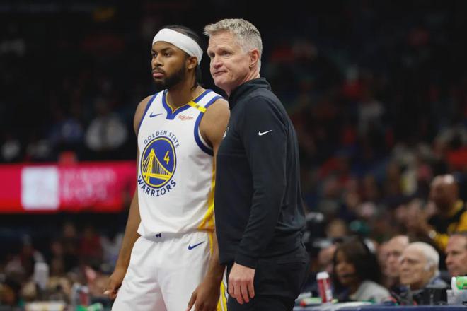 5月9日NBA季后赛西部半决赛G2：森林狼主场对阵勇士，库里伤缺局势变幻
