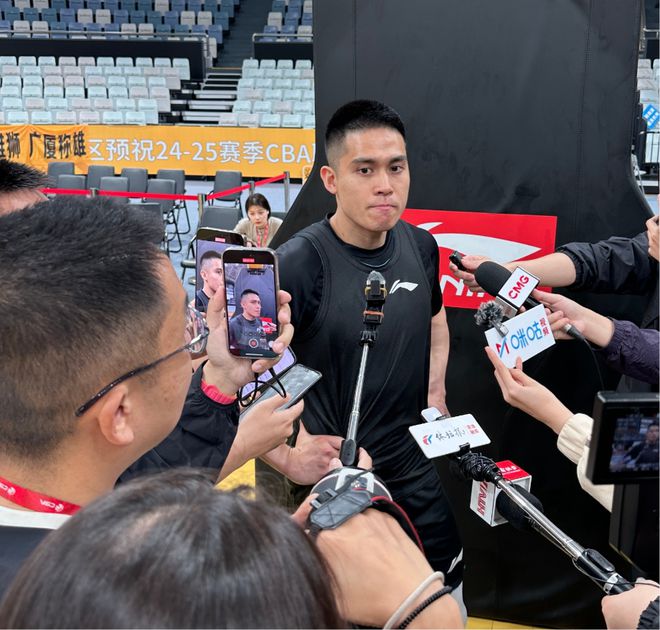 CBA总决赛第二场：周琦苦练罚球，陈盈骏谈备战，双方今晚看点足