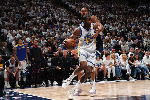 NBA季后赛森林狼胜勇士扳平总比分，库明加表现可圈可点
