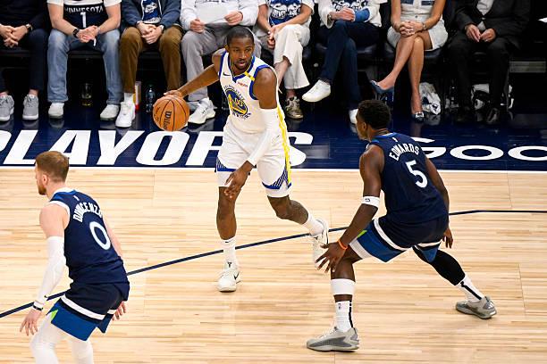 NBA季后赛森林狼胜勇士扳平总比分，库明加表现可圈可点