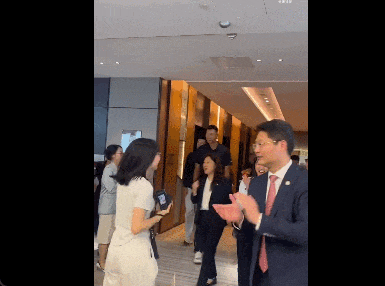 好久不见易建联慢慢复出，自丑闻后首次公开露面引关注