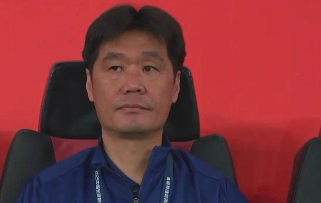 中超第十二轮焦点战：上海海港让一追三战胜青岛海牛
