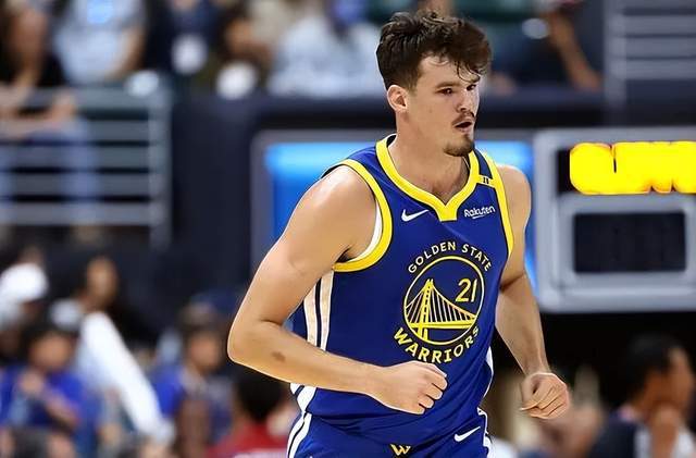 NBA 季后赛勇士负森林狼大比分 1 - 1，科尔轮换背后原因解析