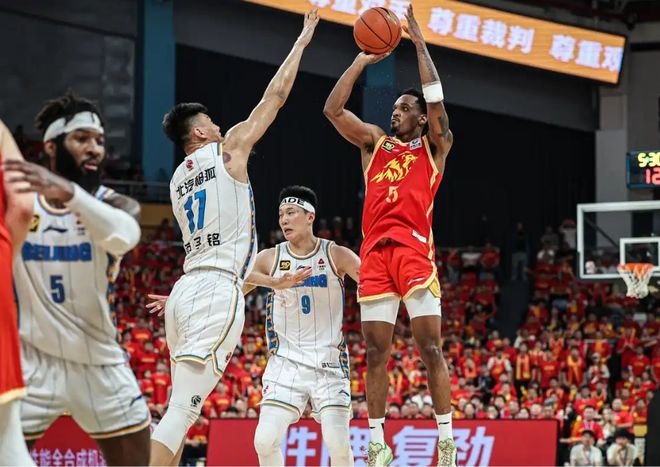 CBA总决赛广厦103-96胜北京，四大点带活球队且限制周琦
