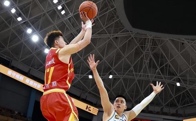 CBA总决赛广厦对阵北京G2：孙铭徽能否知耻后勇扳平比分？