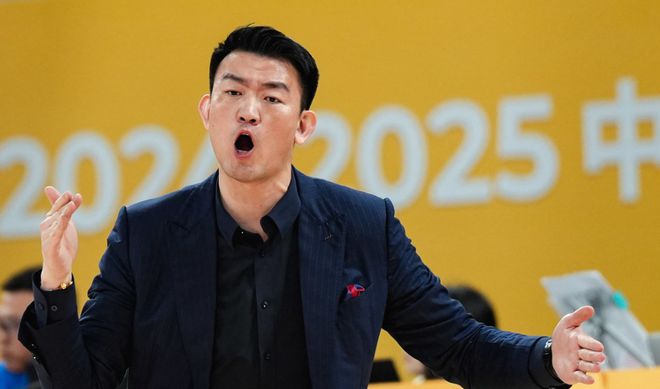 总决赛第二战广厦扳回一城，孙铭徽强势崛起背后的调整揭秘