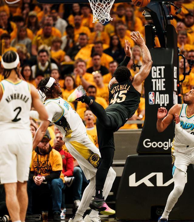 5月10日NBA季后赛东部半决赛：骑士客场轻取步行者追至1-2