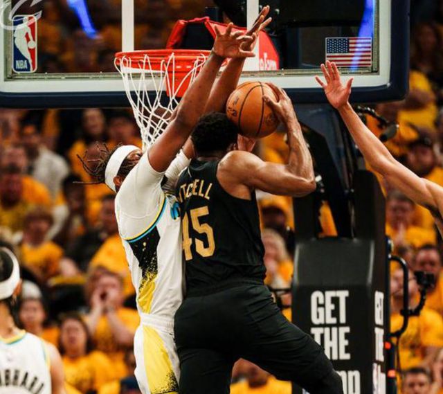5月10日NBA季后赛东部焦点战：骑士胜步行者，大比分1比2悬念仍存