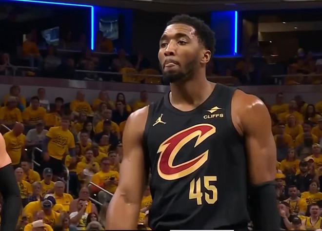 5月10日NBA东部季后赛：步行者与骑士激战，首节末步行者抹平分差