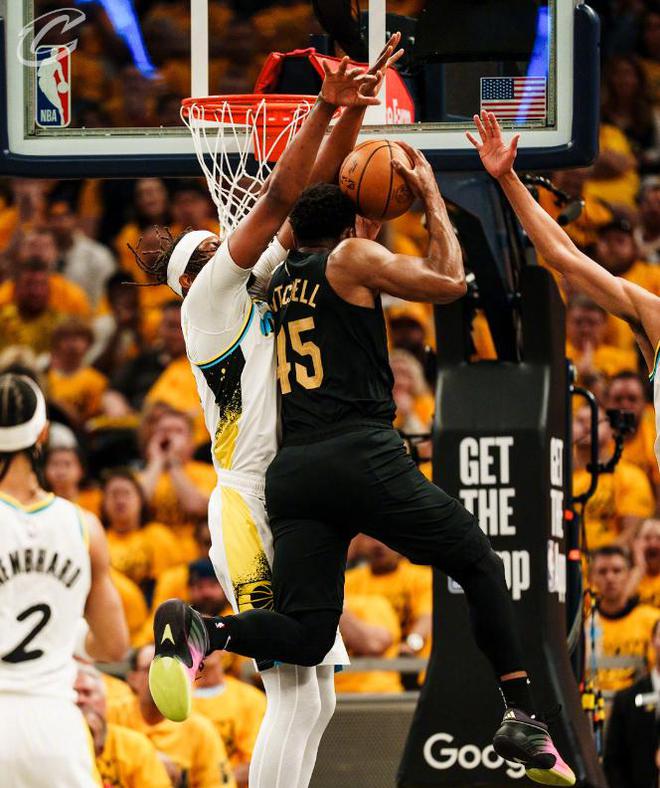 本赛季NBA常规赛骑士表现亮眼，季后赛背水一战大胜步行者