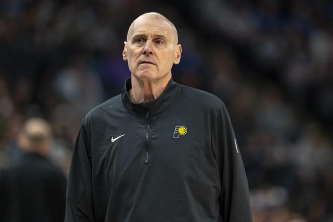 NBA 季后赛次轮 G3：骑士客胜步行者，哈利伯顿低迷成关键