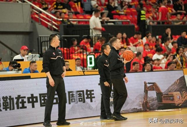 CBA总决赛G2裁判问题引热议，尺度遭吐槽影响比赛进程