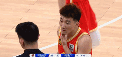 CBA总决赛G2裁判问题引热议，尺度遭吐槽影响比赛进程